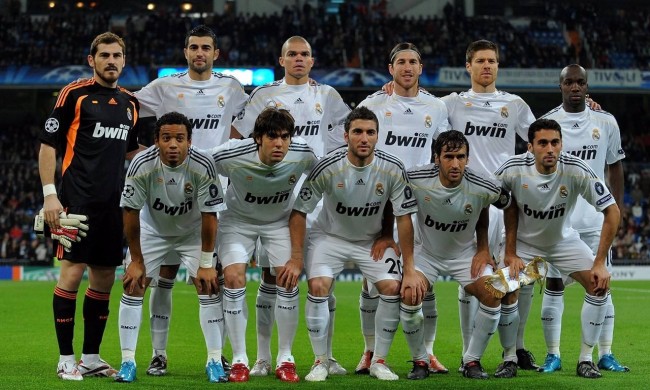 都体：尤文要求斯帕莱蒂遵守正装规定，比赛时不可以穿运动服（都体：尤文要求斯帕莱蒂按正装规范出场，比赛时禁穿运动服）