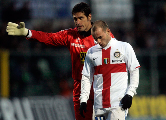 斯基拉：佛罗伦萨正在评估内斯塔，后者愿意接受8个月合同（斯基拉：佛罗伦萨考察内斯塔，后者愿签8个月短约）