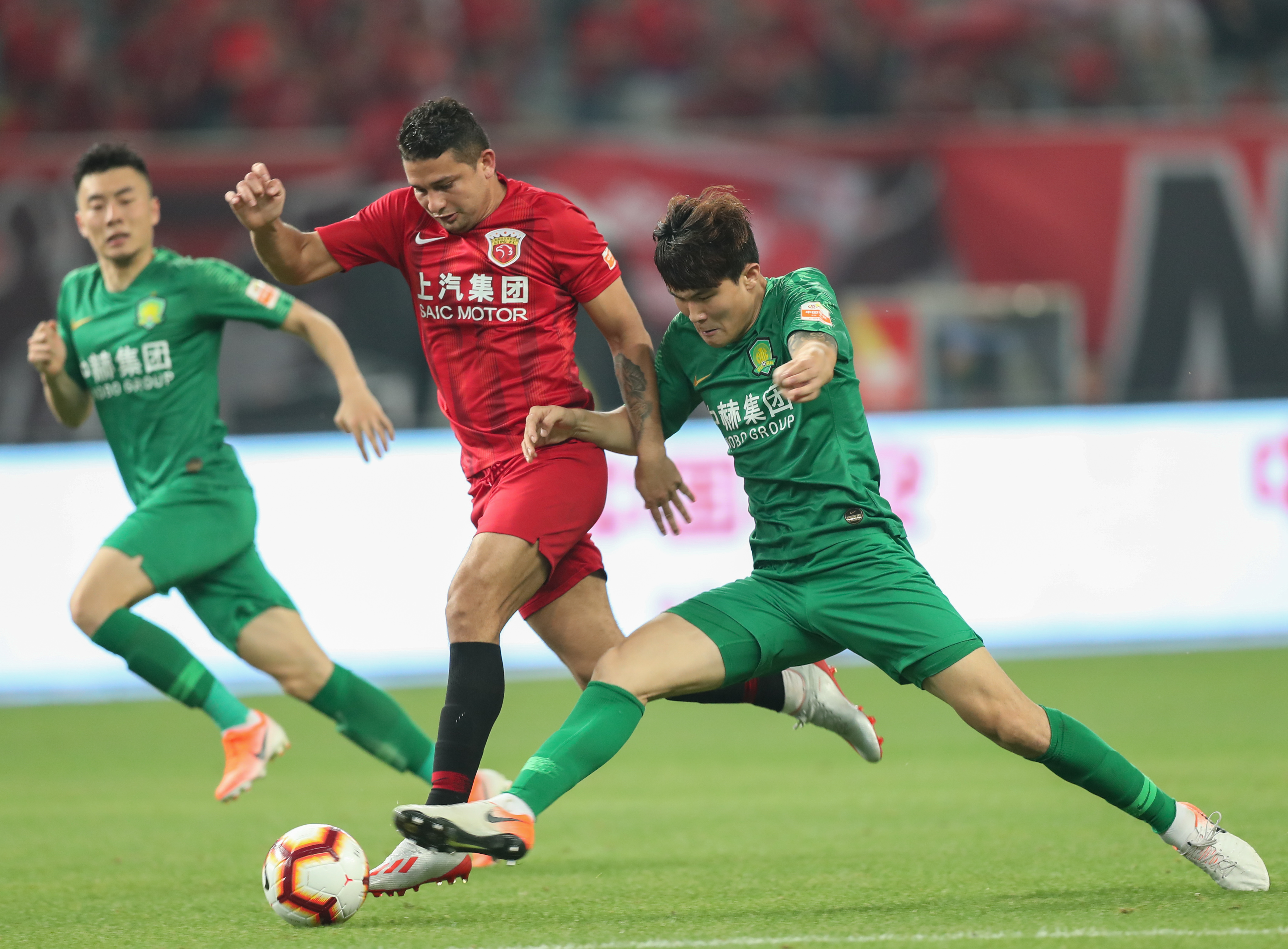 英媒：热刺主帅弗兰克已经与托尼进行会谈，球员有望重返英超（英媒：热刺主帅弗兰克已与托尼会面，托尼有望重返英超）