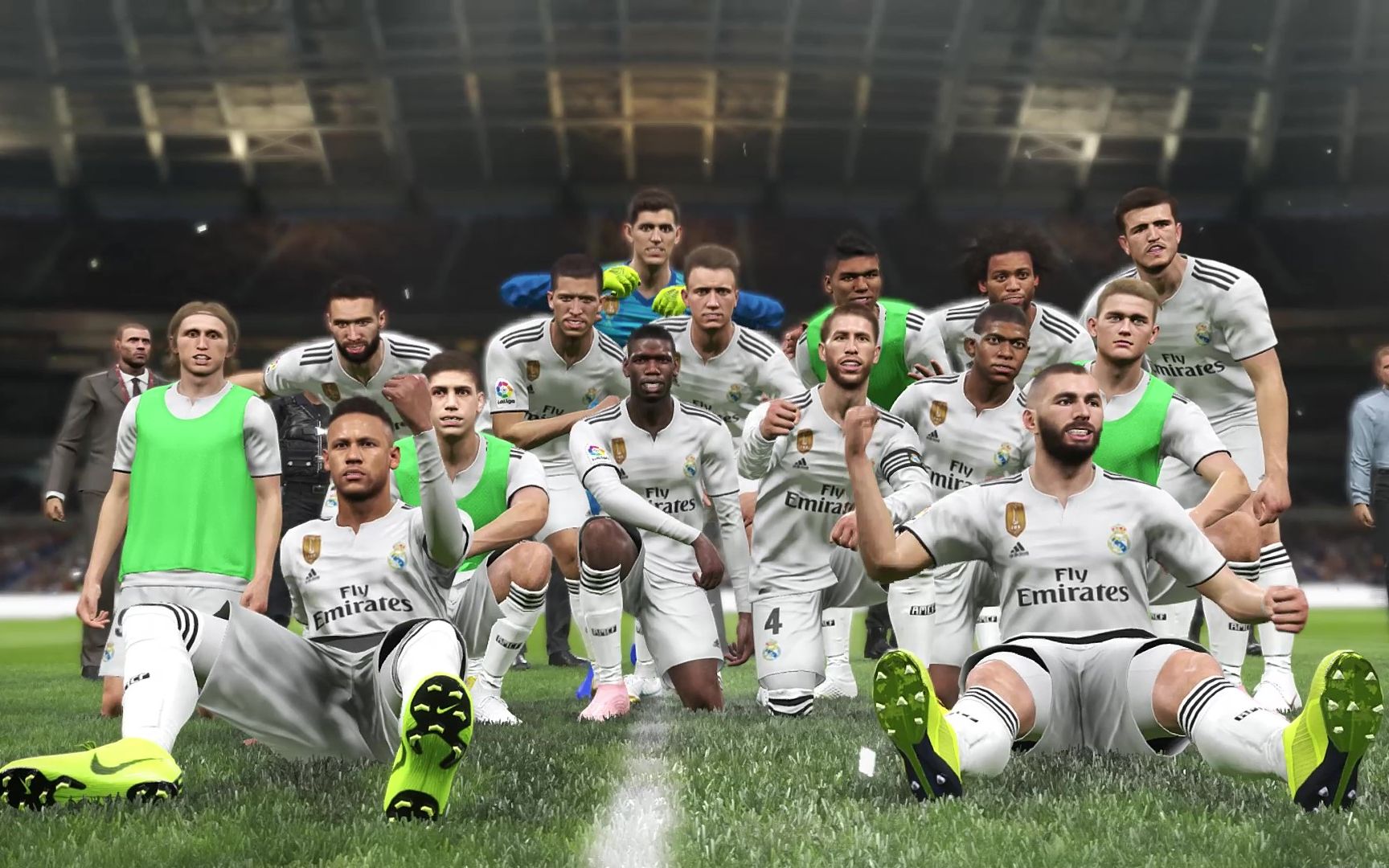 点射得分，凯文-迪克斯成为历史首位在德甲进球的印尼球员（凯文-迪克斯点球破门，成德甲史上首位进球的印尼球员）