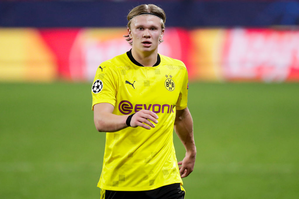 21世纪五大联赛出场时间：C罗75927分钟居首，梅西70022分钟第三（21世纪五大联赛出场时长榜：C罗以75927分钟领跑，梅西70022分钟位列第三）